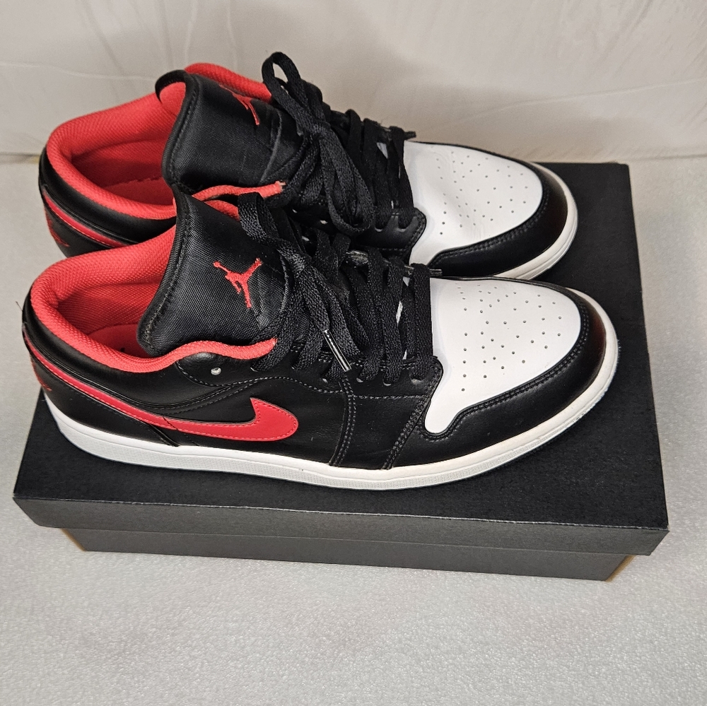 Air Jordan 1 Low White Toe